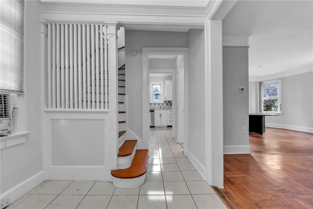 33 Vernon Place Yonkers NY 10704
