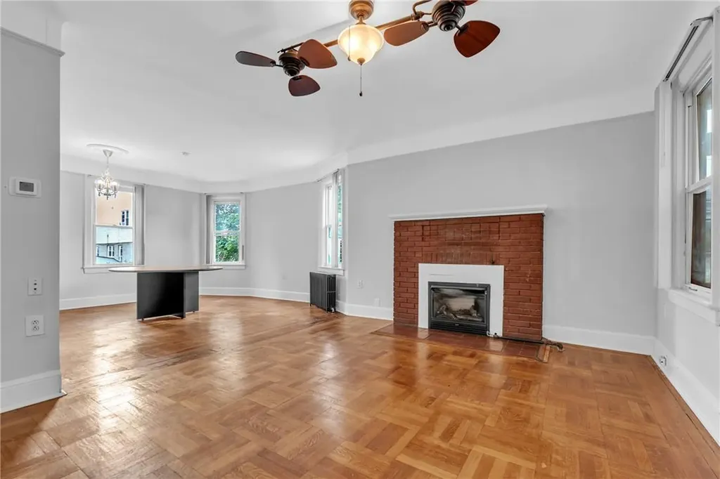 33 Vernon Place Yonkers NY 10704