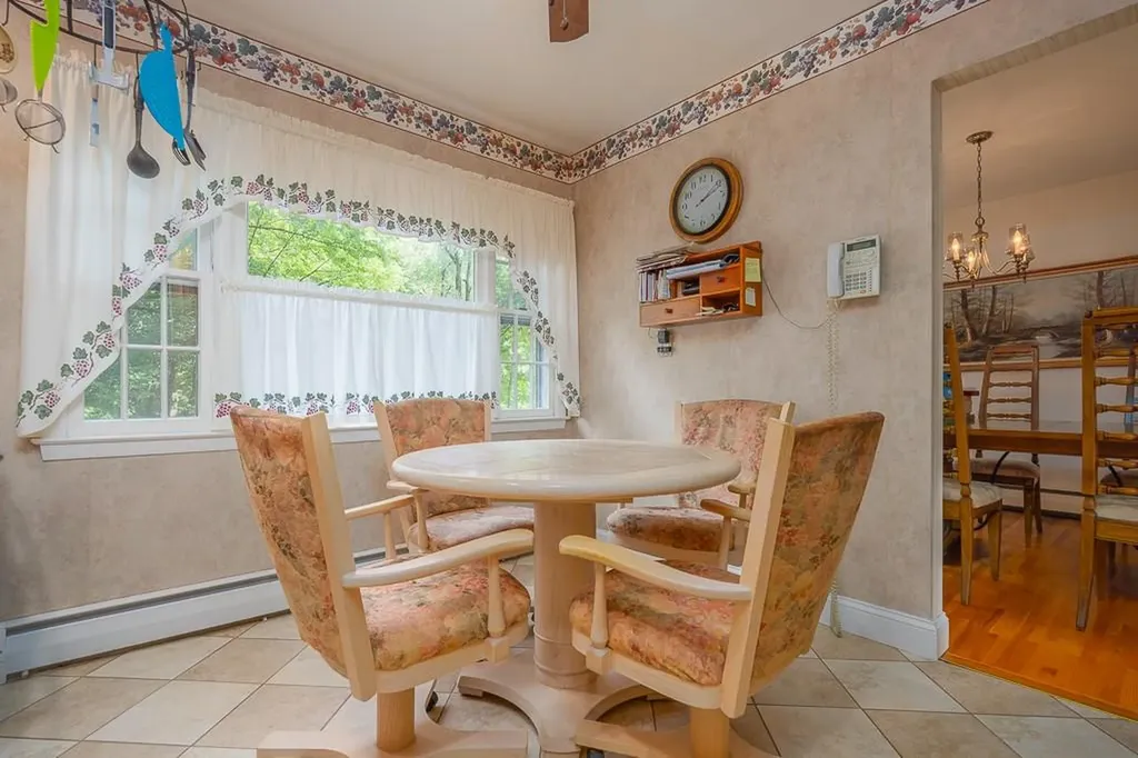 180 Schweizer Lane Bardonia NY 10954