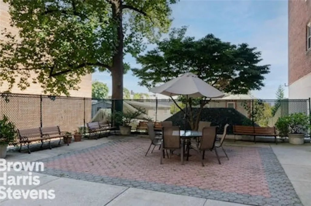 3200 Netherland Bronx NY 10463