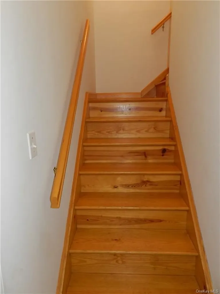 33 Gainsborg Avenue E West Harrison NY 10604