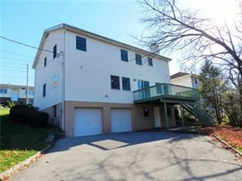 33 Gainsborg Avenue E West Harrison NY 10604