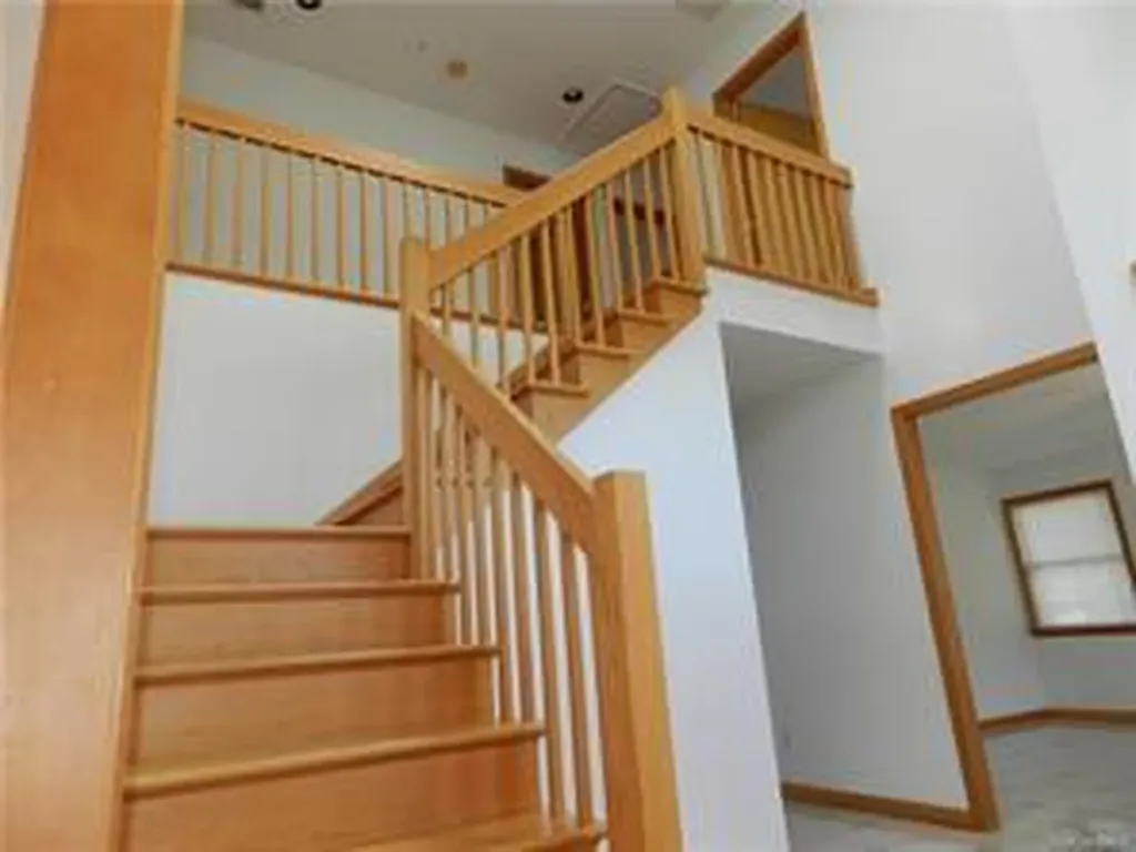 33 Gainsborg Avenue E West Harrison NY 10604