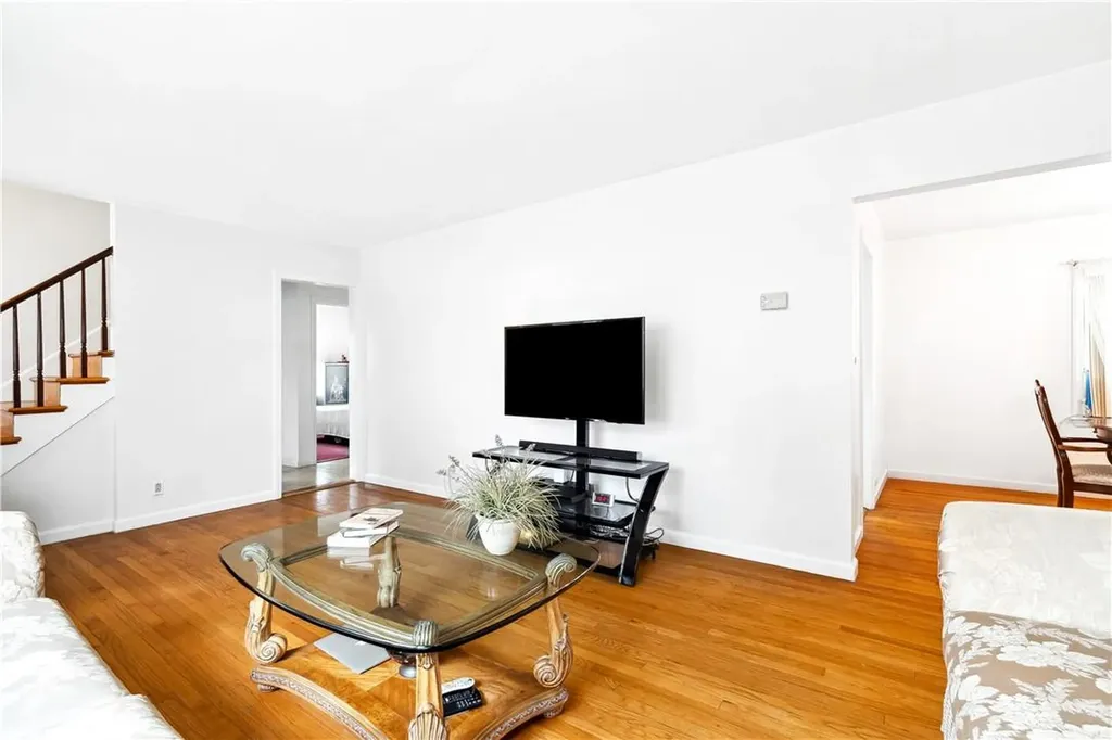 157 Villa Avenue Yonkers NY 10704