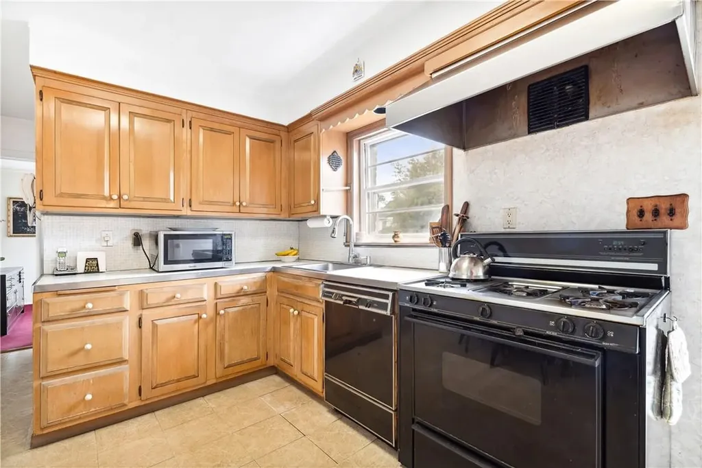 157 Villa Avenue Yonkers NY 10704