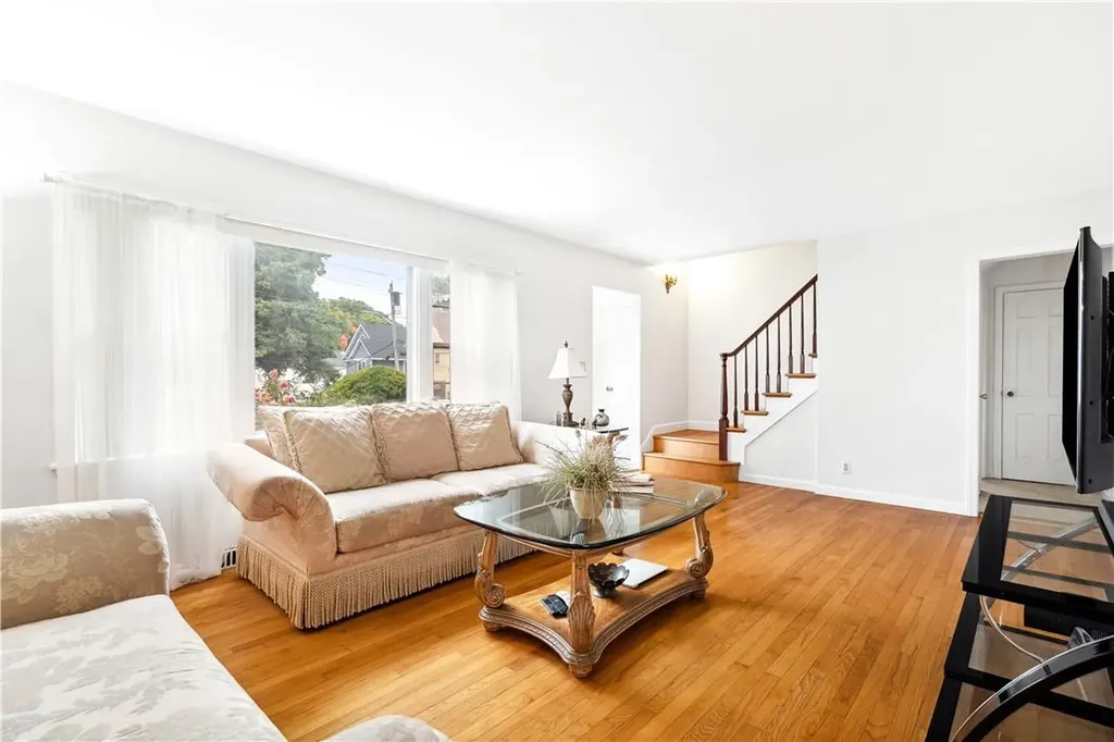 157 Villa Avenue Yonkers NY 10704