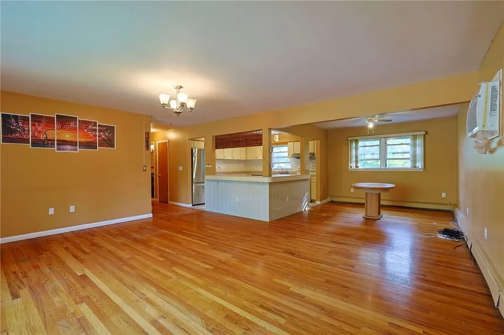 17 Panessa Drive Poughkeepsie NY 12603