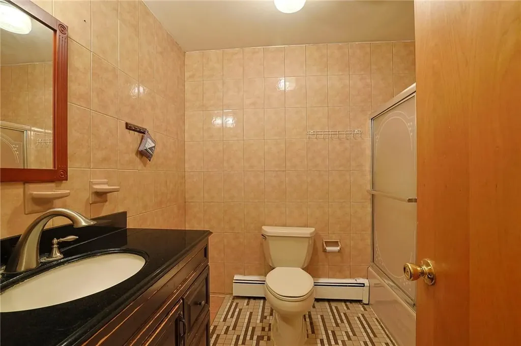 17 Panessa Drive Poughkeepsie NY 12603