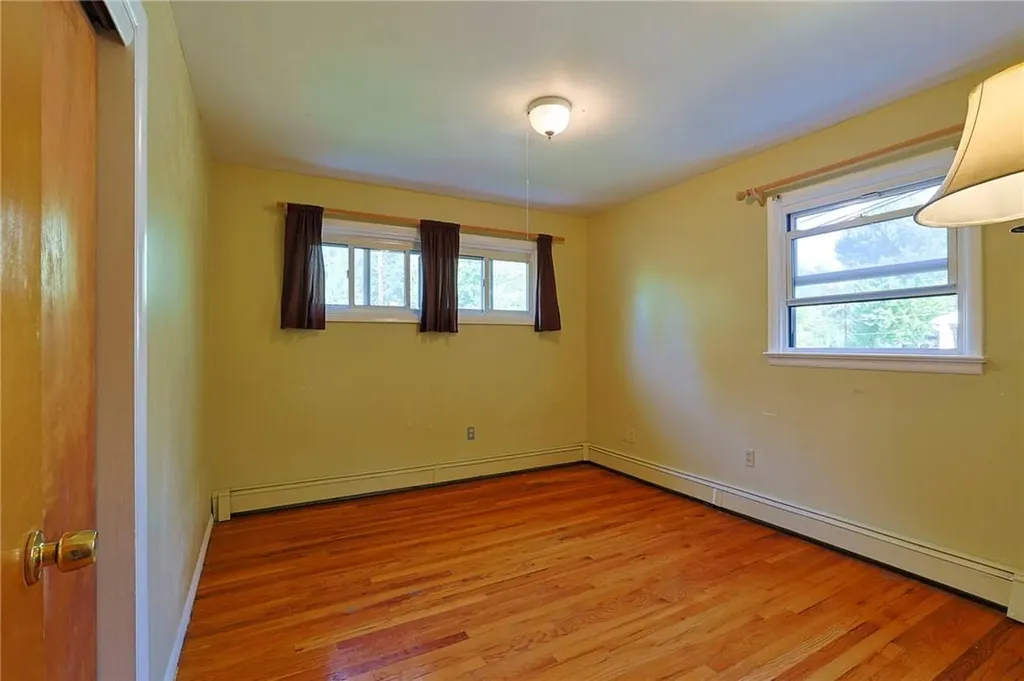 17 Panessa Drive Poughkeepsie NY 12603