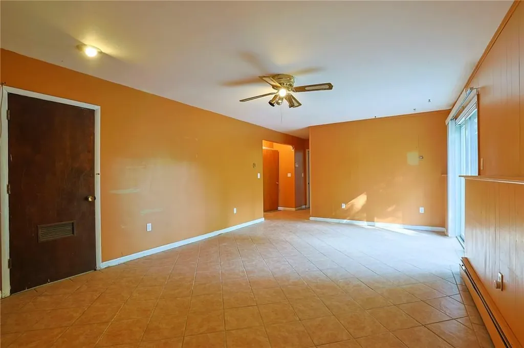 17 Panessa Drive Poughkeepsie NY 12603