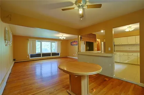 17 Panessa Drive Poughkeepsie NY 12603