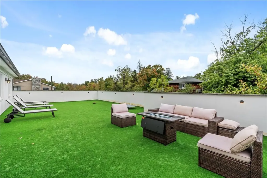 700 Route 6n Mahopac NY 10541