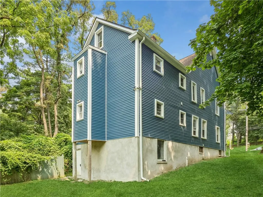 202 N Clinton Street Poughkeepsie NY 12601