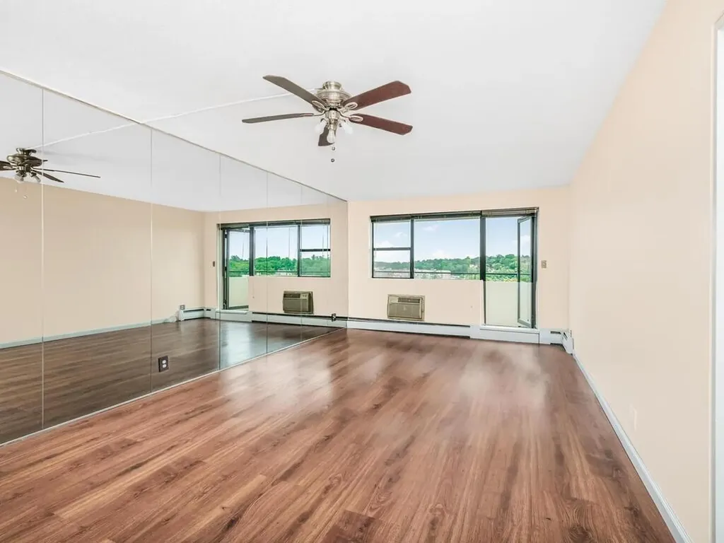 1523 Central Park Avenue Yonkers NY 10710