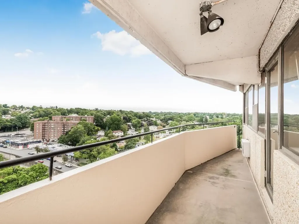 1523 Central Park Avenue Yonkers NY 10710