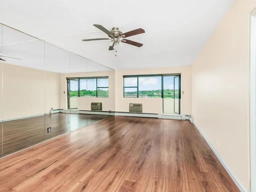1523 Central Park Avenue Yonkers NY 10710