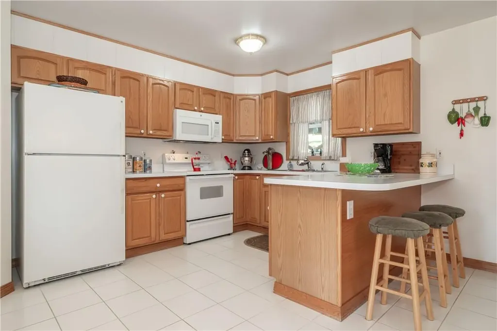 588 Quaker Lane Hyde Park NY 12538