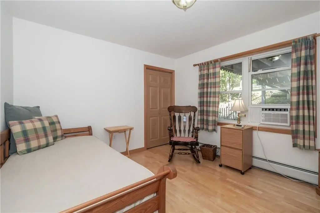 588 Quaker Lane Hyde Park NY 12538