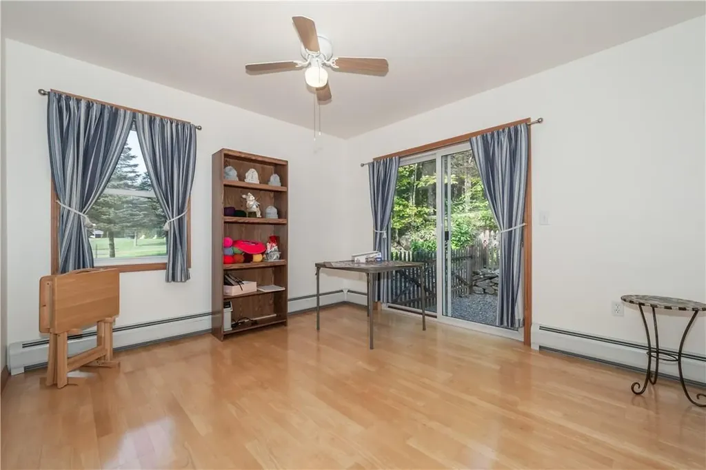 588 Quaker Lane Hyde Park NY 12538