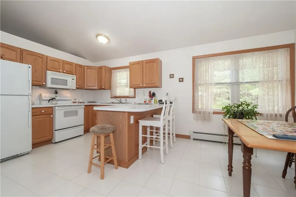 588 Quaker Lane Hyde Park NY 12538