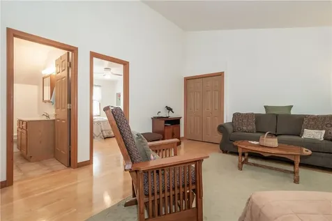 588 Quaker Lane Hyde Park NY 12538
