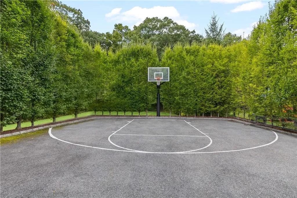52 Stonewall Circle West Harrison NY 10604