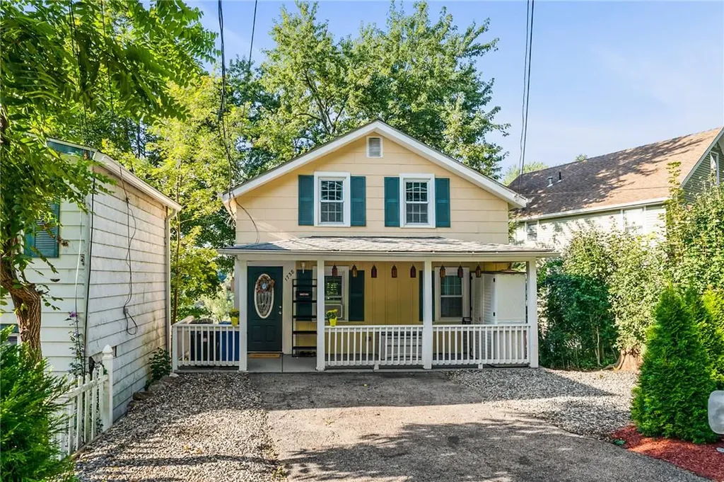 1738 Crompond Road Peekskill NY 10566