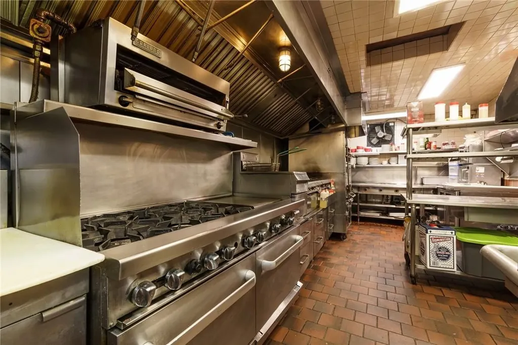 536 E Main Street Middletown NY 10940