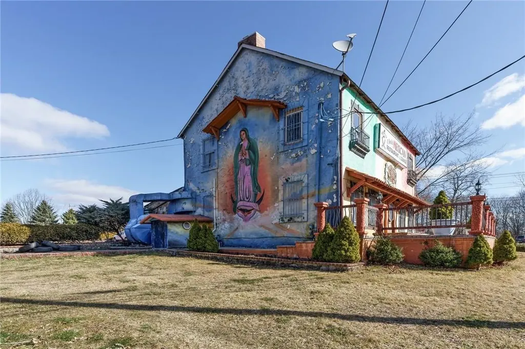 536 E Main Street Middletown NY 10940