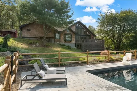183 Barmore Road La Grange Ville NY 12540