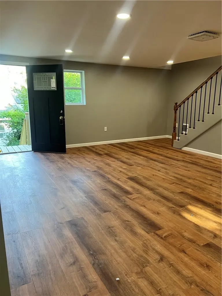 8 Carl Place New Windsor NY 12553