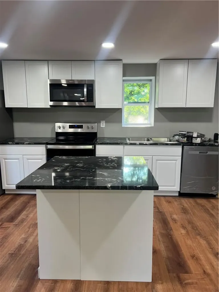 8 Carl Place New Windsor NY 12553