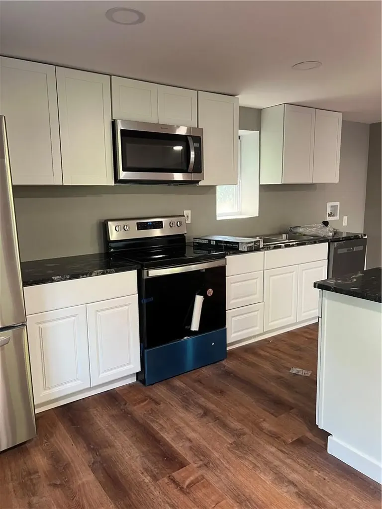 8 Carl Place New Windsor NY 12553