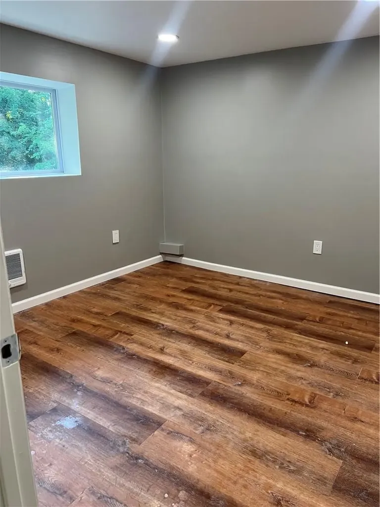 8 Carl Place New Windsor NY 12553
