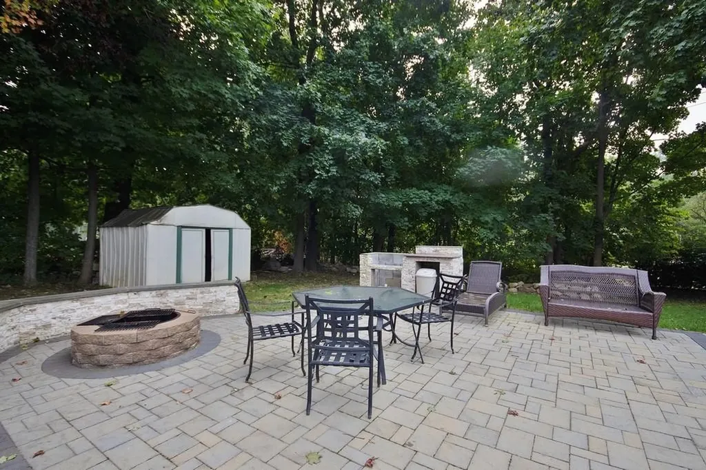 65 Blauvelt Road Nanuet NY 10954