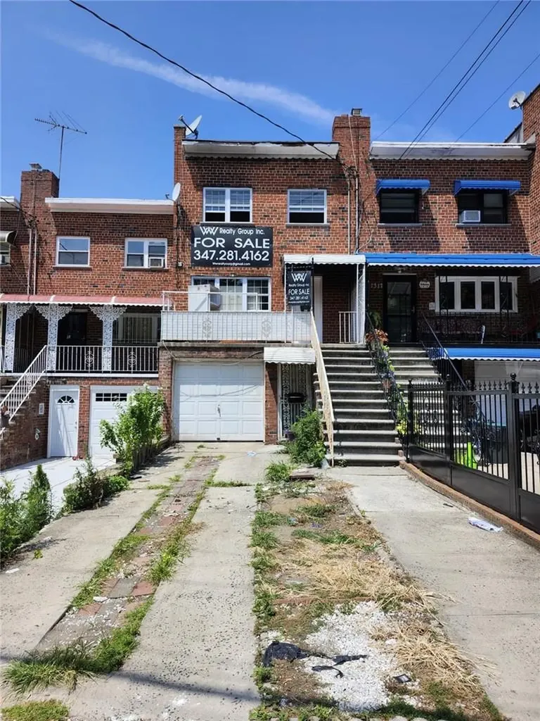 1315 E 233rd Street Bronx NY 10466
