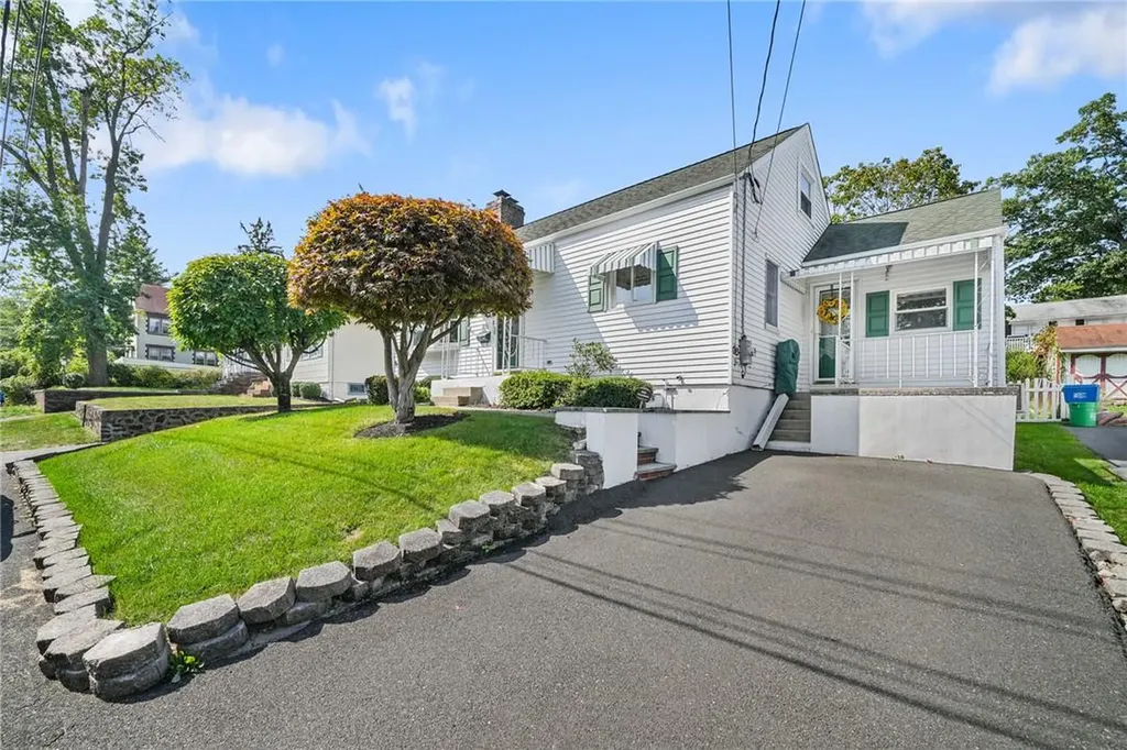 406 Centre Avenue Nyack NY 10960
