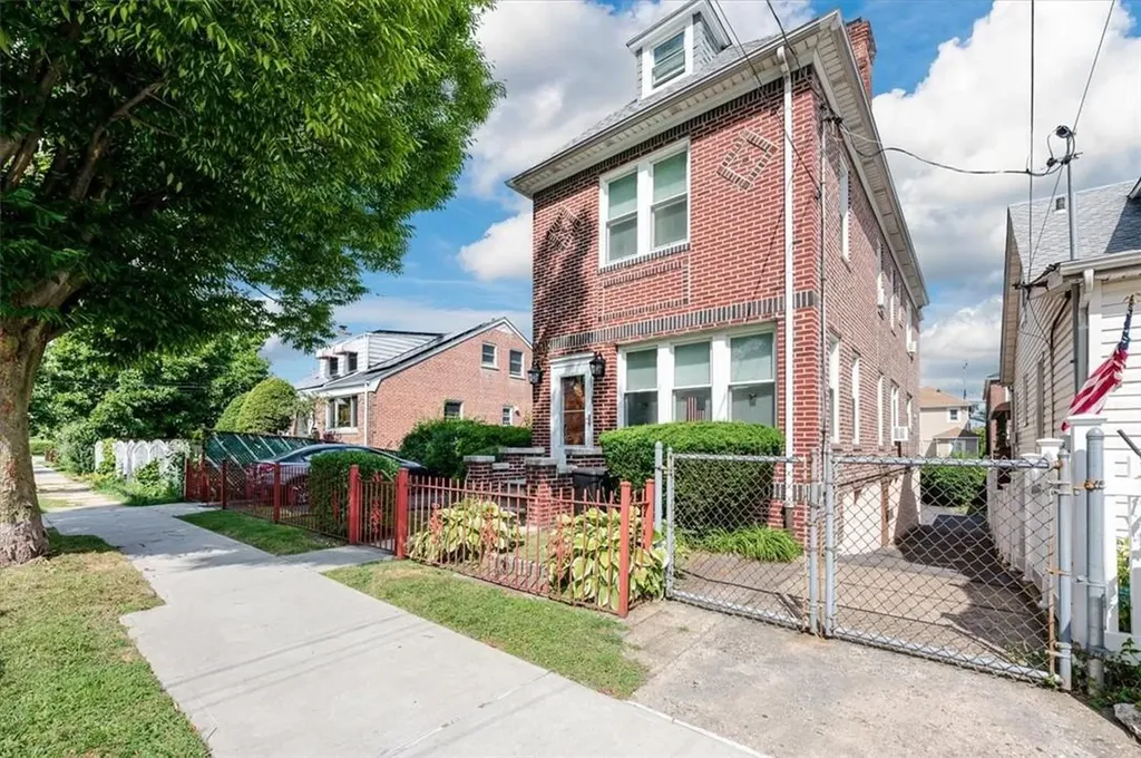 750 Edison Avenue Bronx NY 10465