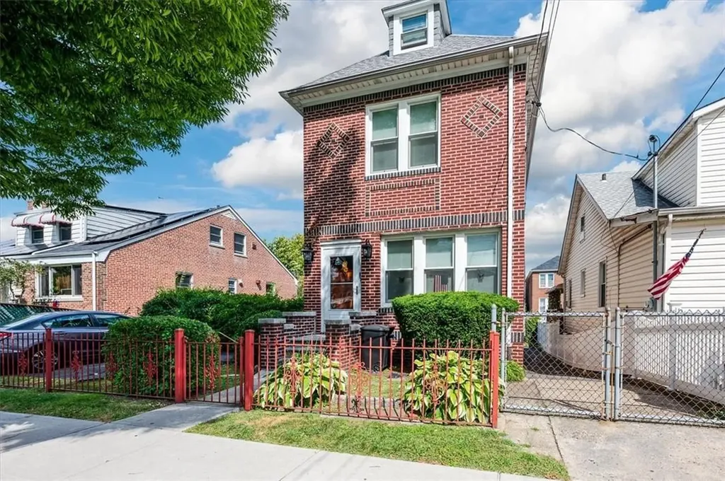 750 Edison Avenue Bronx NY 10465