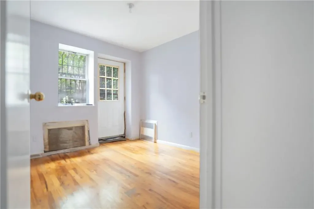 36 Broadway Brooklyn NY 11249
