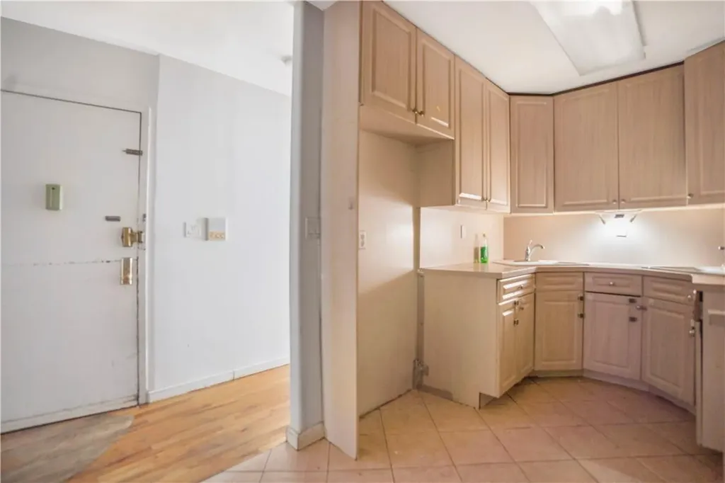 36 Broadway Brooklyn NY 11249