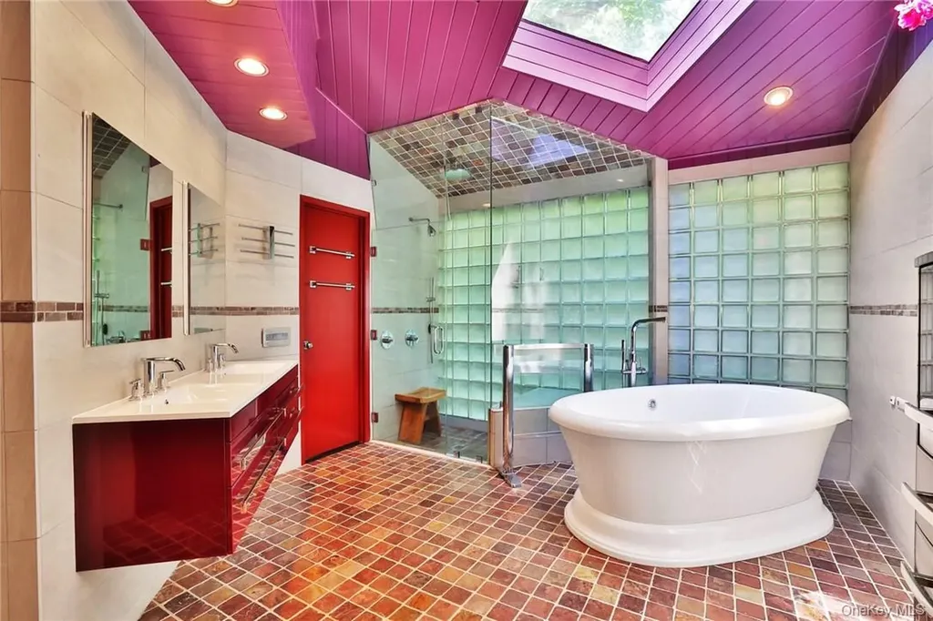 5 Deerfield Lane Mamaroneck NY 10543