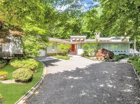 5 Deerfield Lane Mamaroneck NY 10543