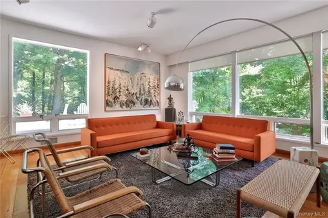 5 Deerfield Lane Mamaroneck NY 10543