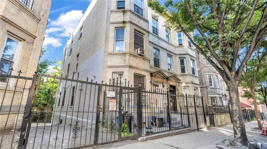 2301 Loring Place N Bronx NY 10468