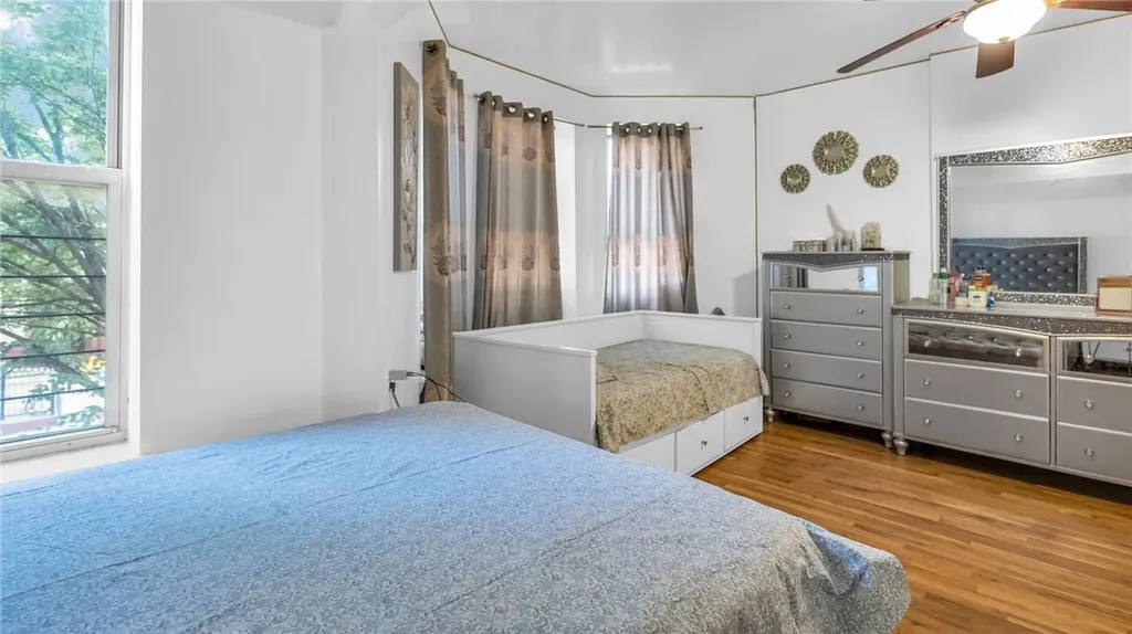 2301 Loring Place N Bronx NY 10468