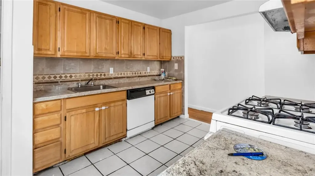 2301 Loring Place N Bronx NY 10468