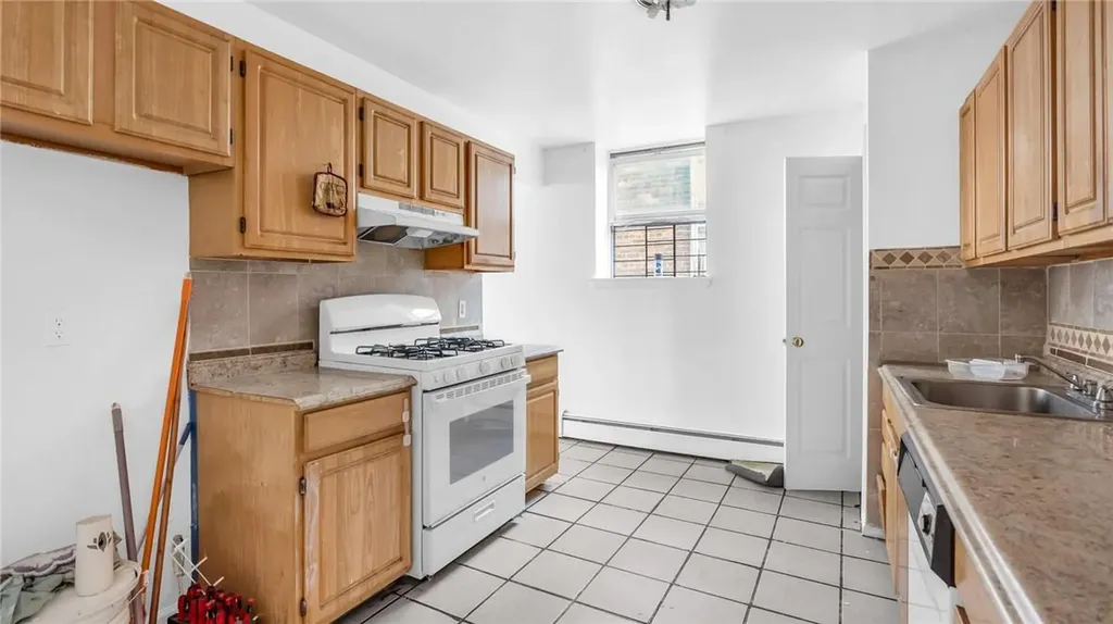 2301 Loring Place N Bronx NY 10468