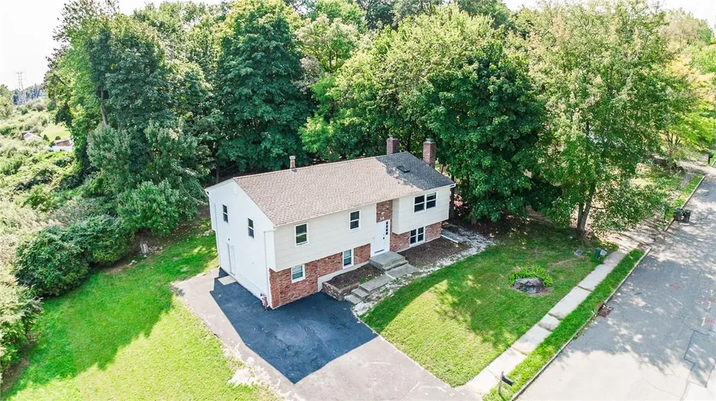 54 Spring Brook Road Nanuet NY 10954