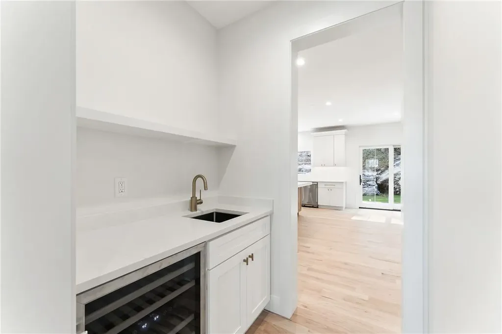 56 Mulligan Lane Irvington NY 10533